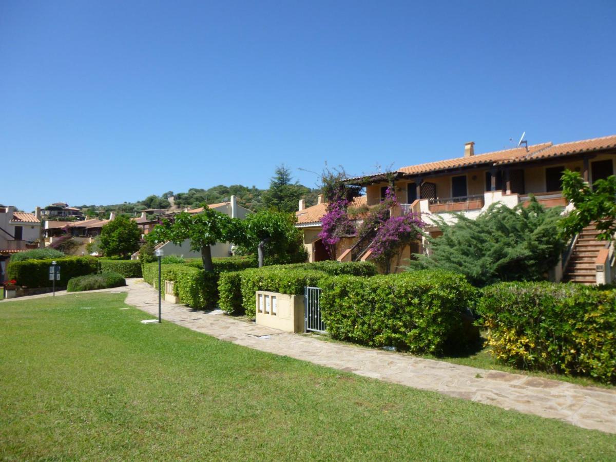 Le Villette Di Porto Ottiolu Exterior photo